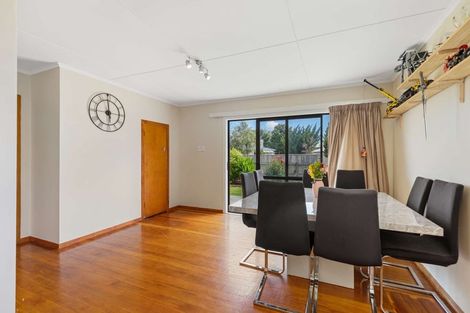 Photo of property in 9 Lewis Place, Highbury, Palmerston North, 4412