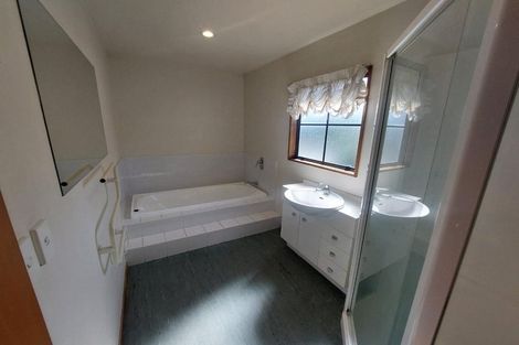 Photo of property in 9a Kilmarnock Street, Riccarton, Christchurch, 8011