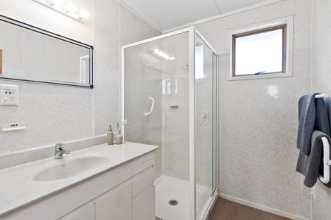 Photo of property in 1/12 Bungalow Avenue, Point Chevalier, Auckland, 1022