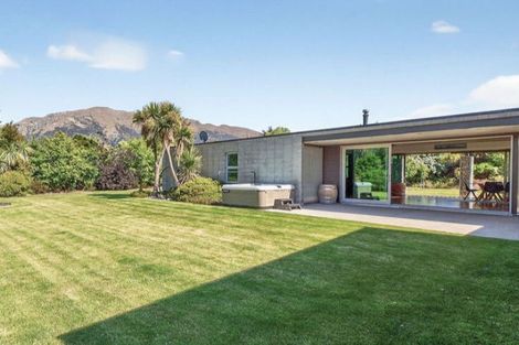 Photo of property in 28 Sam John Place, Lake Hawea, 9382