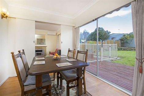 Photo of property in 63 Beechdale Crescent, Pakuranga Heights, Auckland, 2010
