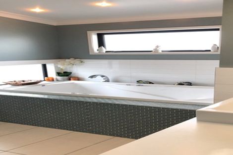 Photo of property in 71 Rototuna Road, Rototuna, Hamilton, 3210