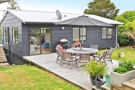 Photo of property in 3 Kendale Drive, Leigh, 0985