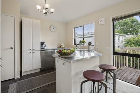 Photo of property in 10c Matipo Road, Mairangi Bay, Auckland, 0630