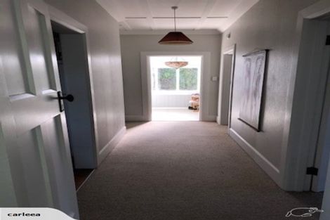 Photo of property in 25 Cobden Road, Bluff Hill, Napier, 4110