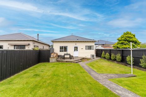 Photo of property in 10 Hargest Crescent, Saint Kilda, Dunedin, 9012