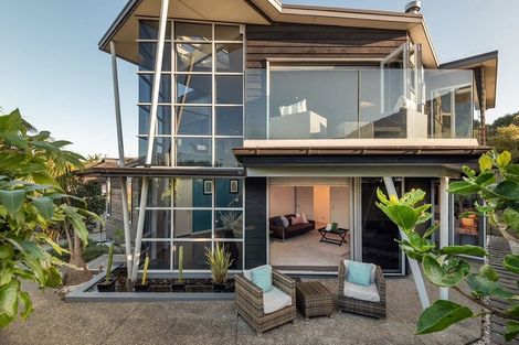 Photo of property in 25 Hastings Road, Mairangi Bay, Auckland, 0630