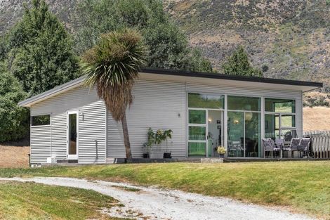 Photo of property in 10 Widgeon Place, Lake Hayes, Queenstown, 9304