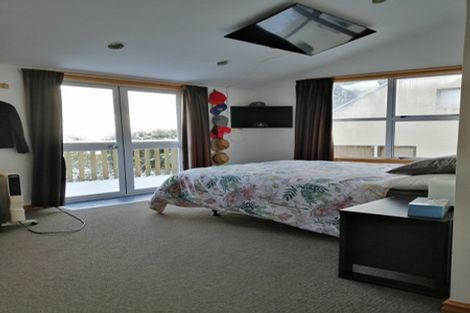 Photo of property in 18 Dart Place, Fernhill, Queenstown, 9300