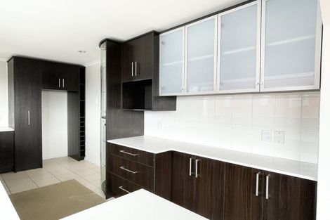 Photo of property in 988 East Coast Road, Northcross, Auckland, 0632