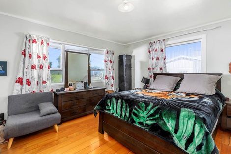 Photo of property in 115 Manuka Road, Bayview, Auckland, 0629
