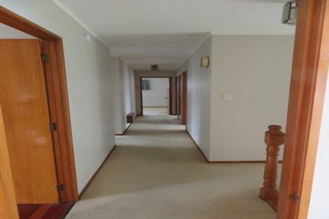 Photo of property in 10 Lexington Drive, Botany Downs, Auckland, 2010