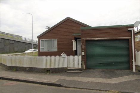 Photo of property in 1 Takatimu Way, Johnsonville, Wellington, 6037