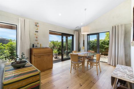 Photo of property in 25 The Heights Avenue, Wanaka, 9305