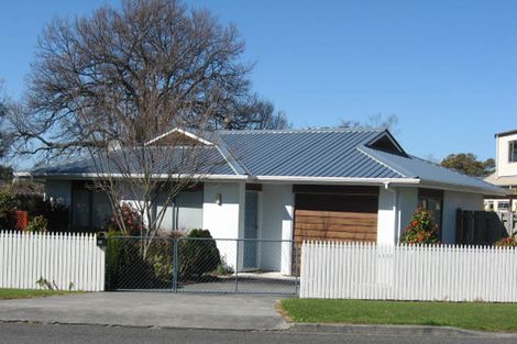Photo of property in 45 Reading Street, Greytown, 5712