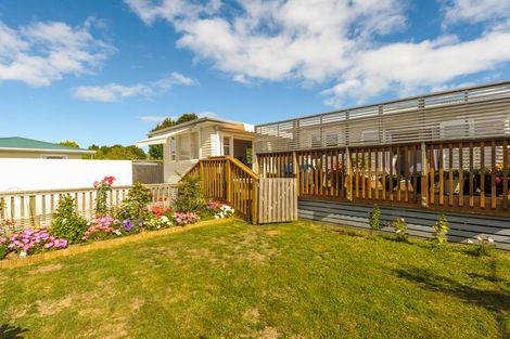 Photo of property in 24a Ribblesdale Road, Henderson, Auckland, 0612