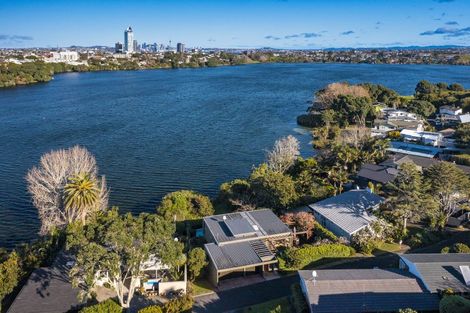 Photo of property in 47 Sylvan Park Avenue, Milford, Auckland, 0620