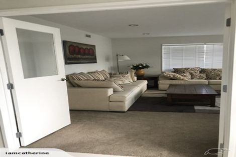 Photo of property in 31 Keating Rise, Northcross, Auckland, 0632