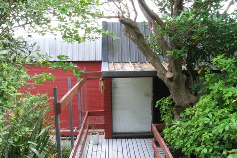 Photo of property in 30 Harland Street, Brooklyn, Wellington, 6021