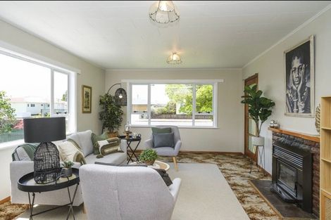 Photo of property in 28 Alma Street, Dannevirke, 4930