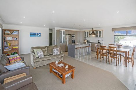 Photo of property in 105 Totara Place, Matarangi, Whitianga, 3592