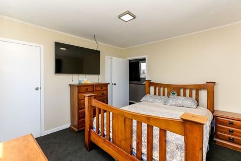 Photo of property in 16 Maranui Street, Welbourn, New Plymouth, 4310