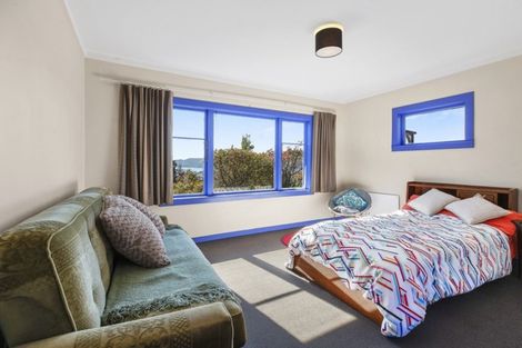 Photo of property in 124 Sutherland Road, Melrose, Wellington, 6023