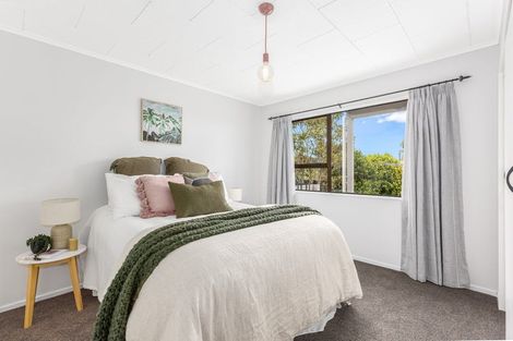 Photo of property in 28 Mercury Way, Whitby, Porirua, 5024