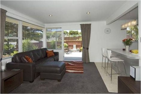 Photo of property in 2/48 Gordon Avenue, Milford, Auckland, 0620