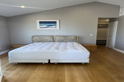 Photo of property in 57 Cedar Drive, Kelvin Heights, Queenstown, 9300