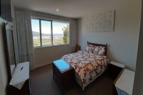 Photo of property in 88 Cannon Hill Crescent, Mount Pleasant, Christchurch, 8081