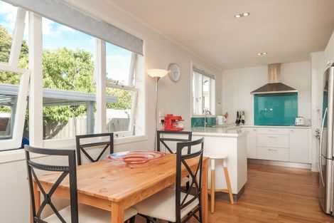 Photo of property in 24a Ribblesdale Road, Henderson, Auckland, 0612