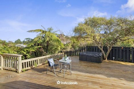 Photo of property in 14 Matuhi Street, Tirohanga, Lower Hutt, 5010