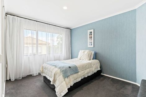 Photo of property in 27 Santa Ana Drive, Dannemora, Auckland, 2016