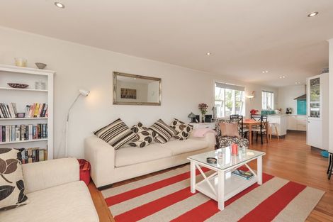 Photo of property in 24a Ribblesdale Road, Henderson, Auckland, 0612