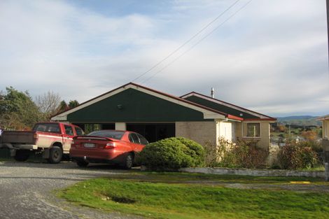 Photo of property in 10 Maryport Street, Lawrence, 9532