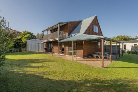 Photo of property in 20 The Crowsnest, Cooks Beach, Whitianga, 3591