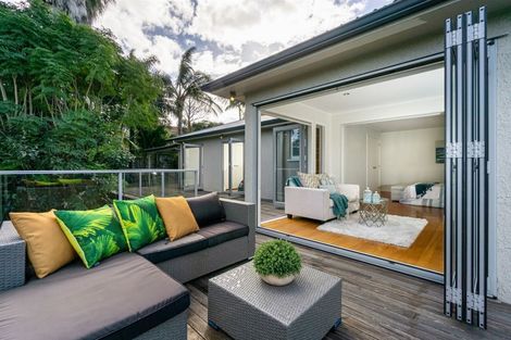 Photo of property in 1/25 Wolsley Avenue, Milford, Auckland, 0620