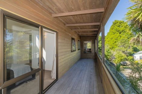 Photo of property in 3 Puriri Place, Whitianga, 3510