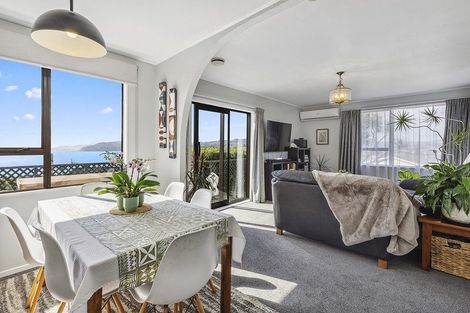 Photo of property in 5 Tikati View, Titahi Bay, Porirua, 5022