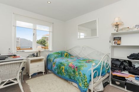 Photo of property in 24a Ribblesdale Road, Henderson, Auckland, 0612