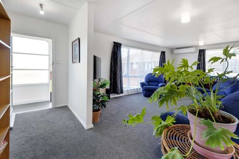 Photo of property in 6 Mahoe Place, Gonville, Whanganui, 4501