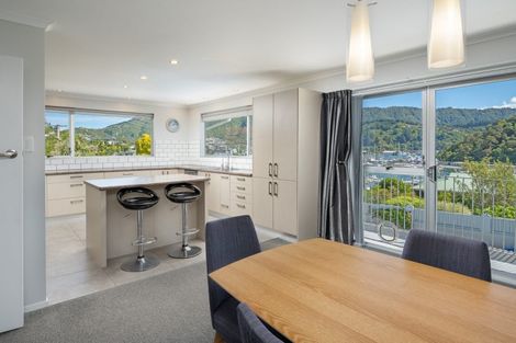 Photo of property in 4a Rutland Street, Picton, 7220