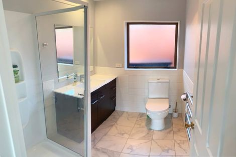 Photo of property in 12 Craigavon Drive, East Tamaki, Auckland, 2013