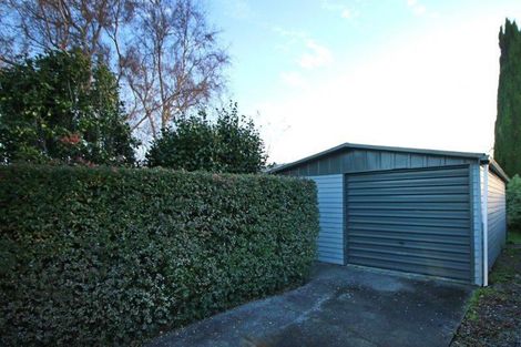 Photo of property in 5 Waterloo Crescent, Hokowhitu, Palmerston North, 4410