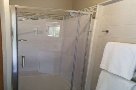 Photo of property in 9b Milton Terrace, Picton, 7220