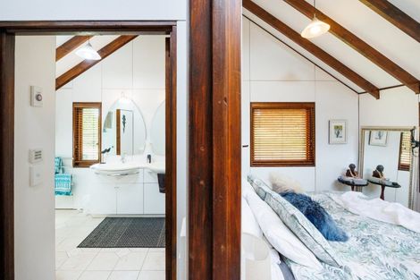 Photo of property in 39 Wanganui Road, Marton, 4710