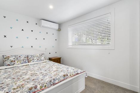 Photo of property in 24 Beach Road, Castor Bay, Auckland, 0620