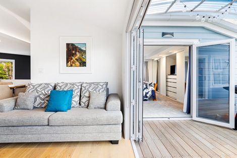 Photo of property in 1/28 Manly Esplanade, Browns Bay, Auckland, 0630