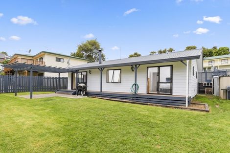 Photo of property in 4 Meander Drive, Welcome Bay, Tauranga, 3112